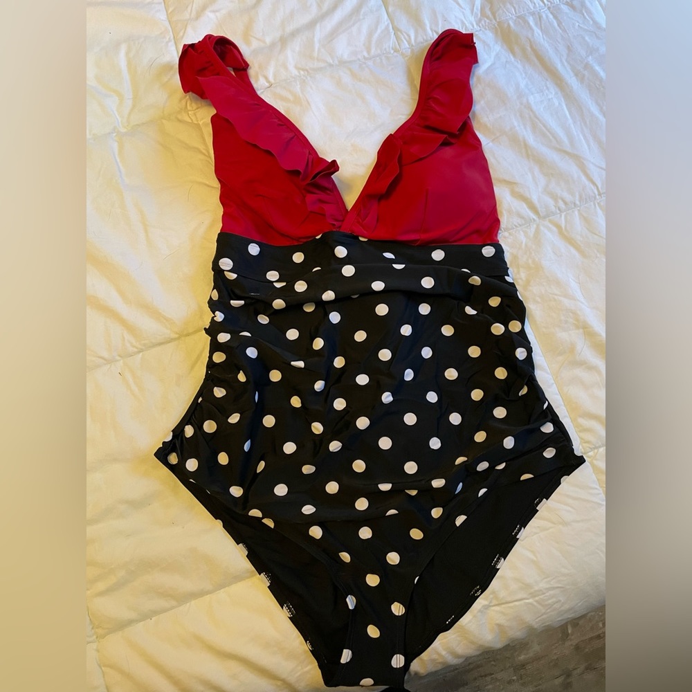Women’s Ruffle Top One Piece Bathing Suit